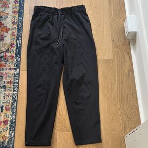 Lululemon Athletica Charcoal Cropped Pants